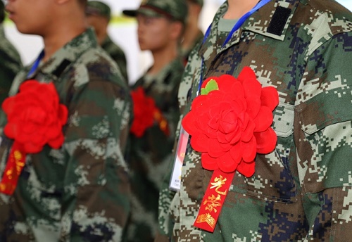 石家莊東華鐵路學(xué)校學(xué)生去當(dāng)兵保留學(xué)籍嗎？