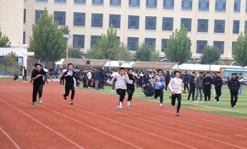 2026年石家莊東華鐵路學校卡分嗎？