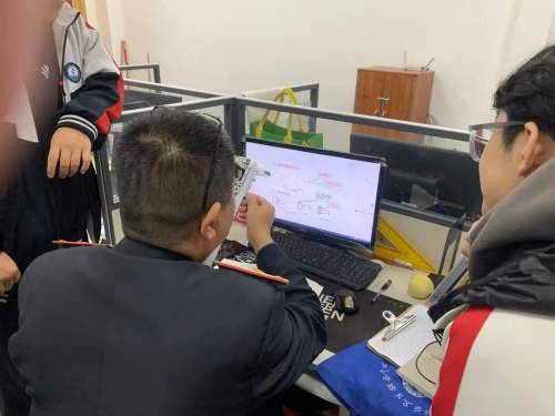 石家莊東華鐵路學(xué)校有計算機專業(yè)嗎？